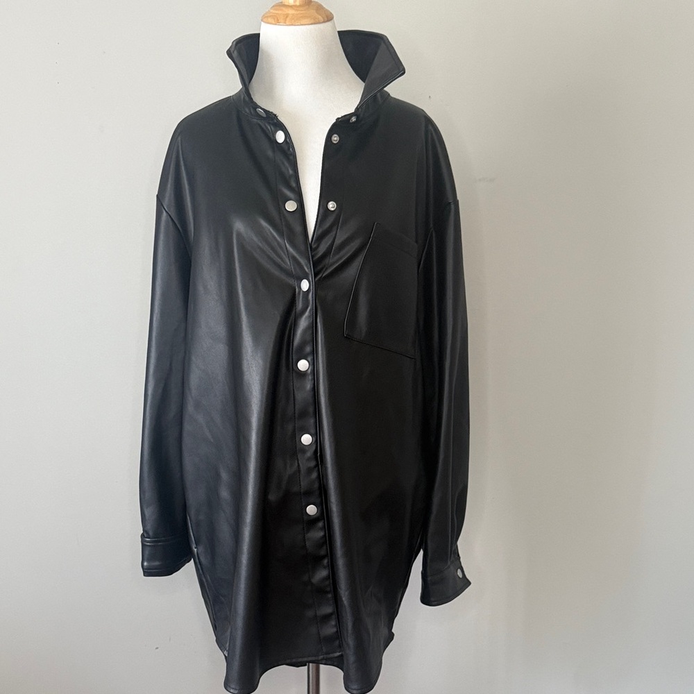 Bagatelle Black Faux Leather Button-Up Shirt sz XL